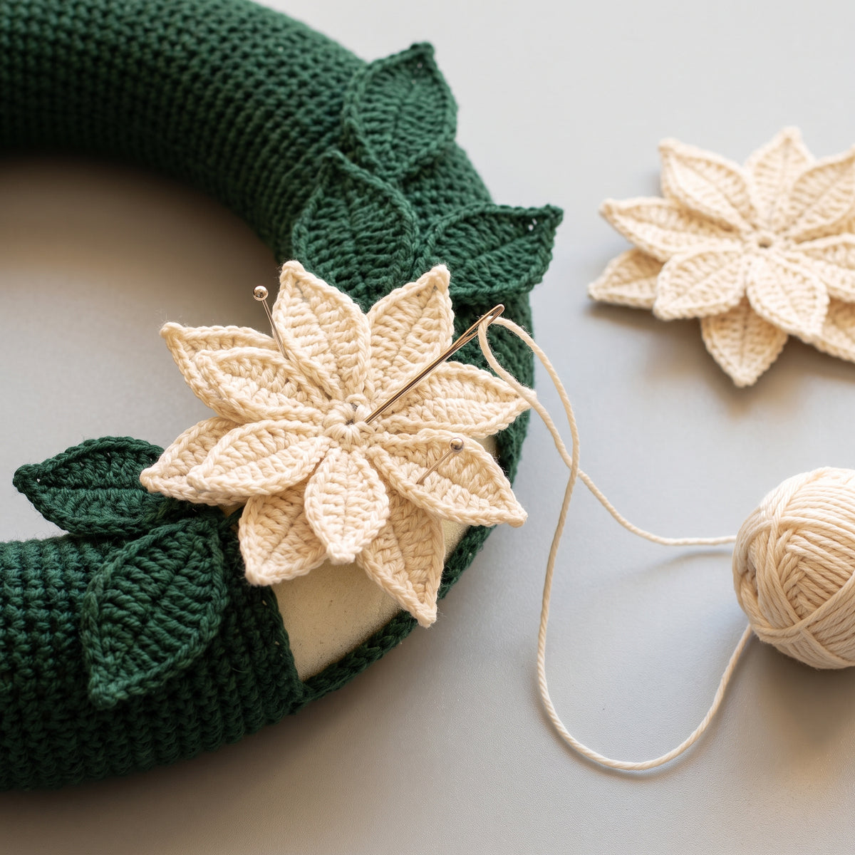 Christmas Wreath Crochet Pattern PDF, Snowman Reindeer Door Wreath