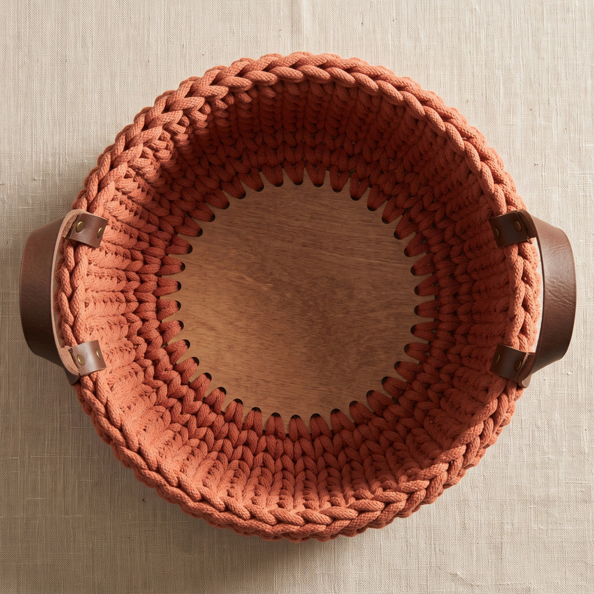 Chunky Crochet Basket Pattern PDF, Leather Handles, Wooden Base