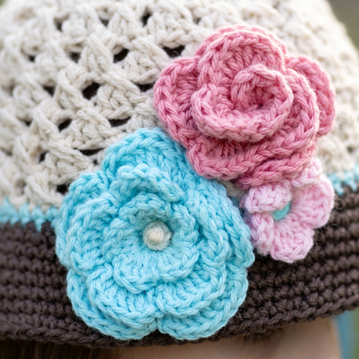 Crochet Flower Hat Pattern PDF, Baby to Adult Sizes, Lacy Summer Brim Hat with Roses, Girls Cloche Hat, Easy