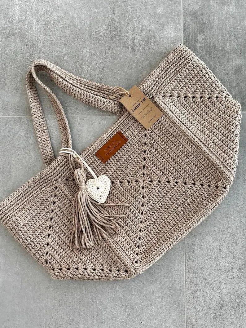 Crochet Granny Square Tote Bag Pattern, Beginner Friendly (PDF)