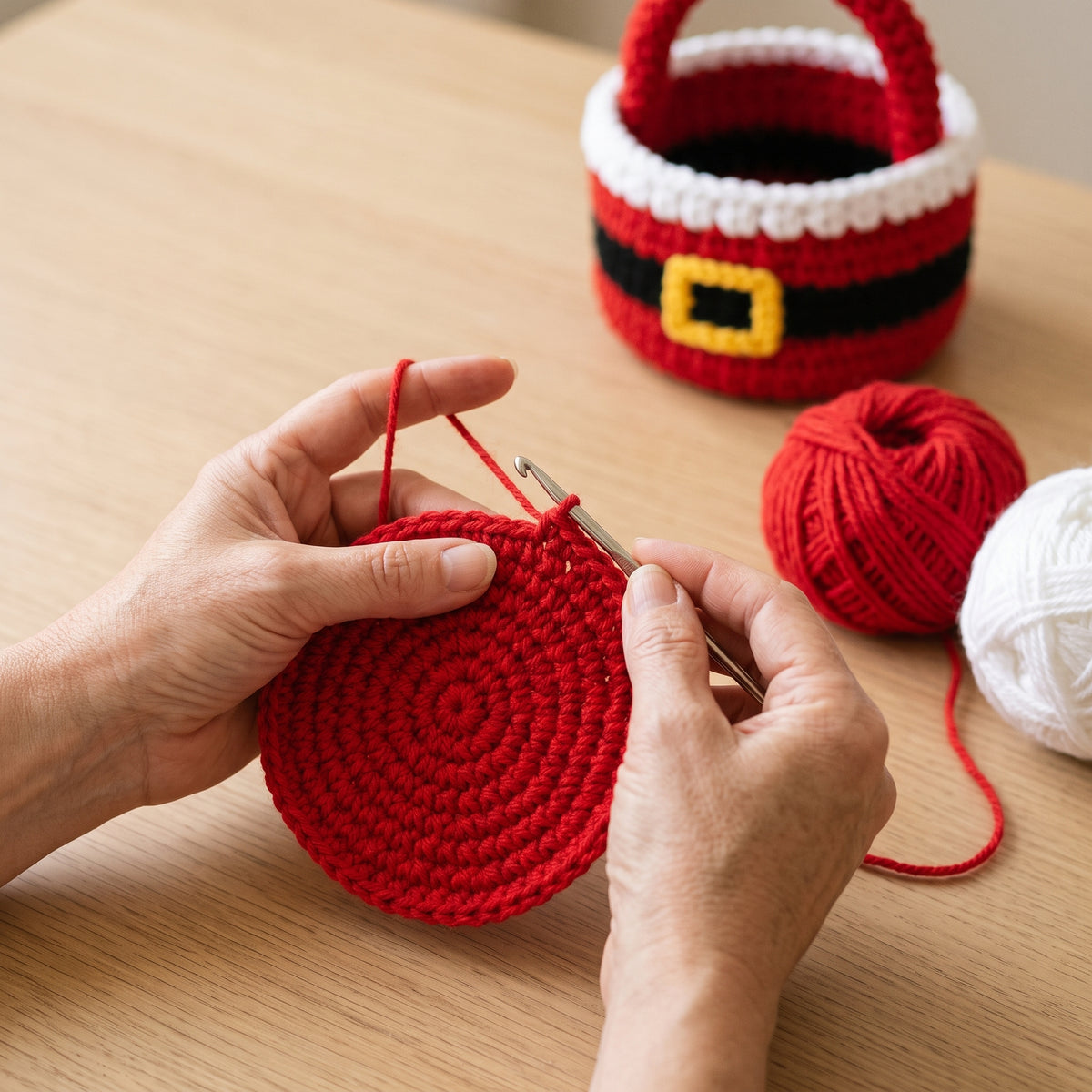 Christmas Mini Baskets Crochet Pattern PDF, 10 Designs, Santa Snowman Reindeer Gingerbread Penguin, Treat Baskets