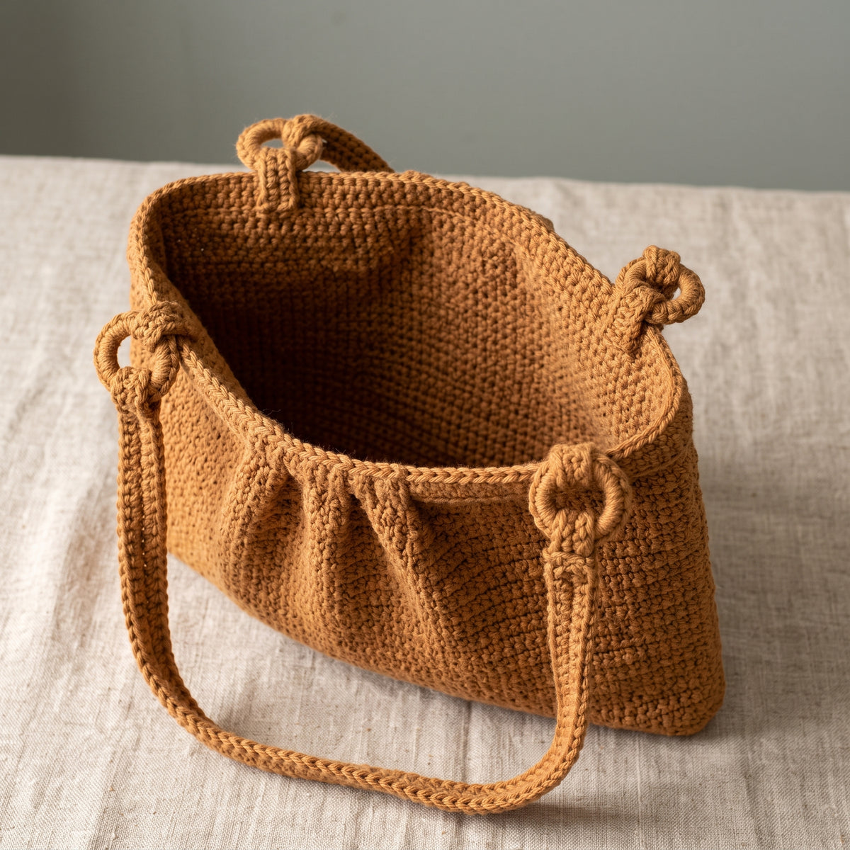 Easy Crochet Bag Pattern PDF, Pleated Shoulder Bag for Beginners