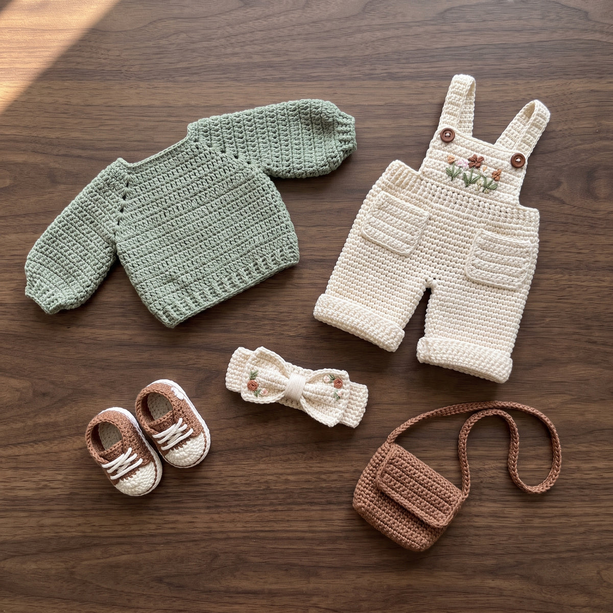 Crochet Doll Pattern PDF | Amigurumi Doll with Removable Clothes | Sweater, Overalls, Shoes & Bag | Seamless Body