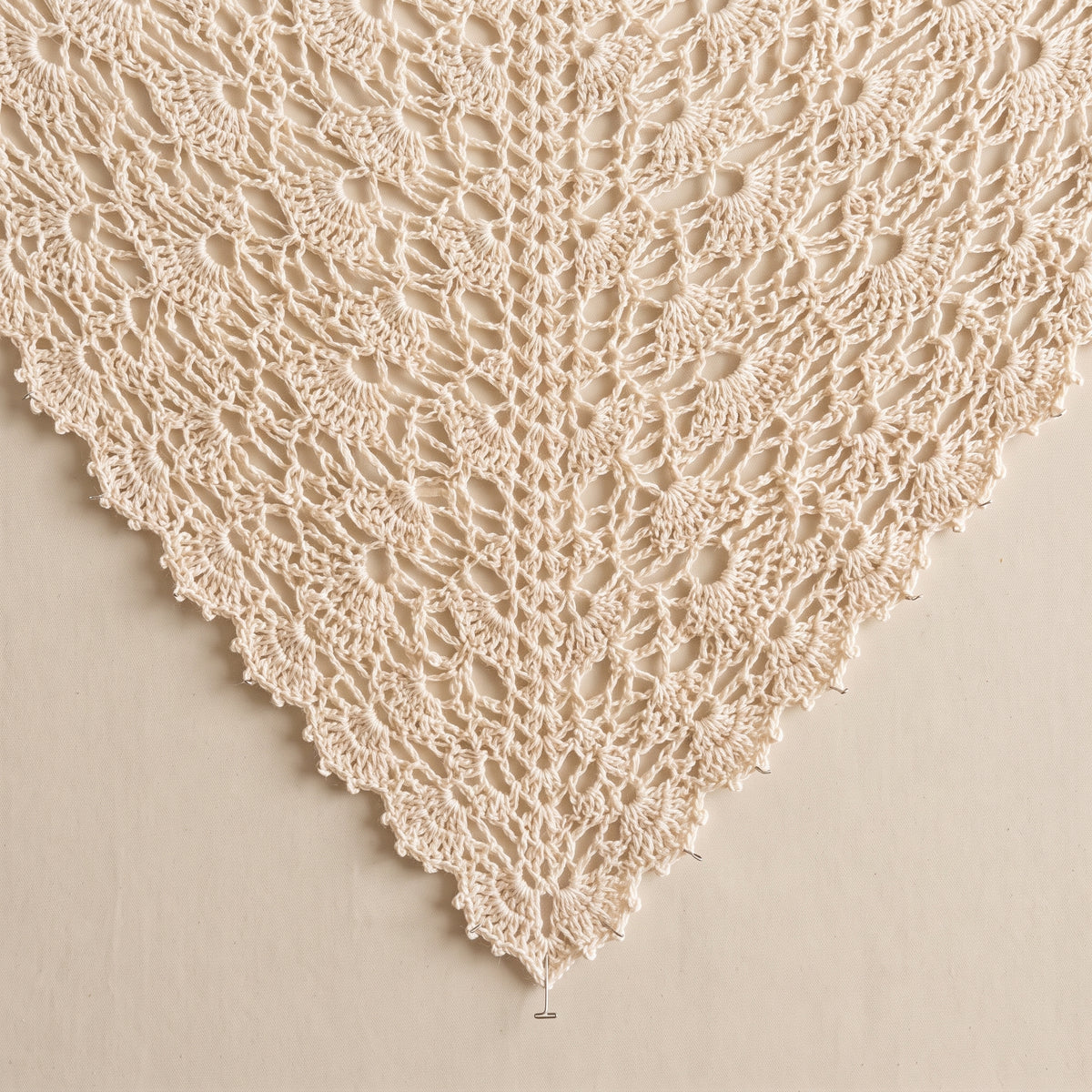 Lace Shawl Crochet Pattern PDF, Triangle Wedding and Beach Wrap