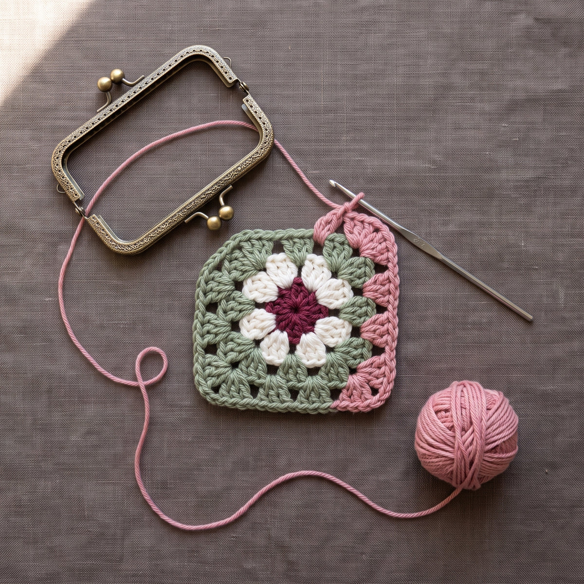 Kiss Lock Coin Purse Crochet Pattern PDF | Granny Square Clasp Purse, Advanced Beginner, US Terms