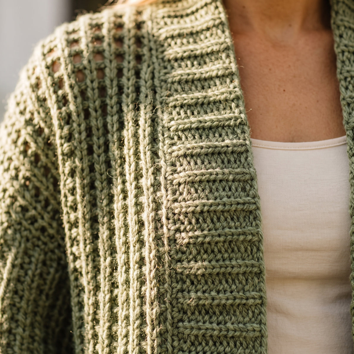 Oversized Cardigan Crochet Pattern | Easy Chunky Cardigan for Beginners, No Buttons | Sizes S/M to 2XL/3XL | Instant Download PDF